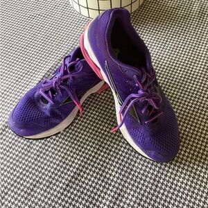 Mizuno wave rider 20 Purple Women's Running Shoes